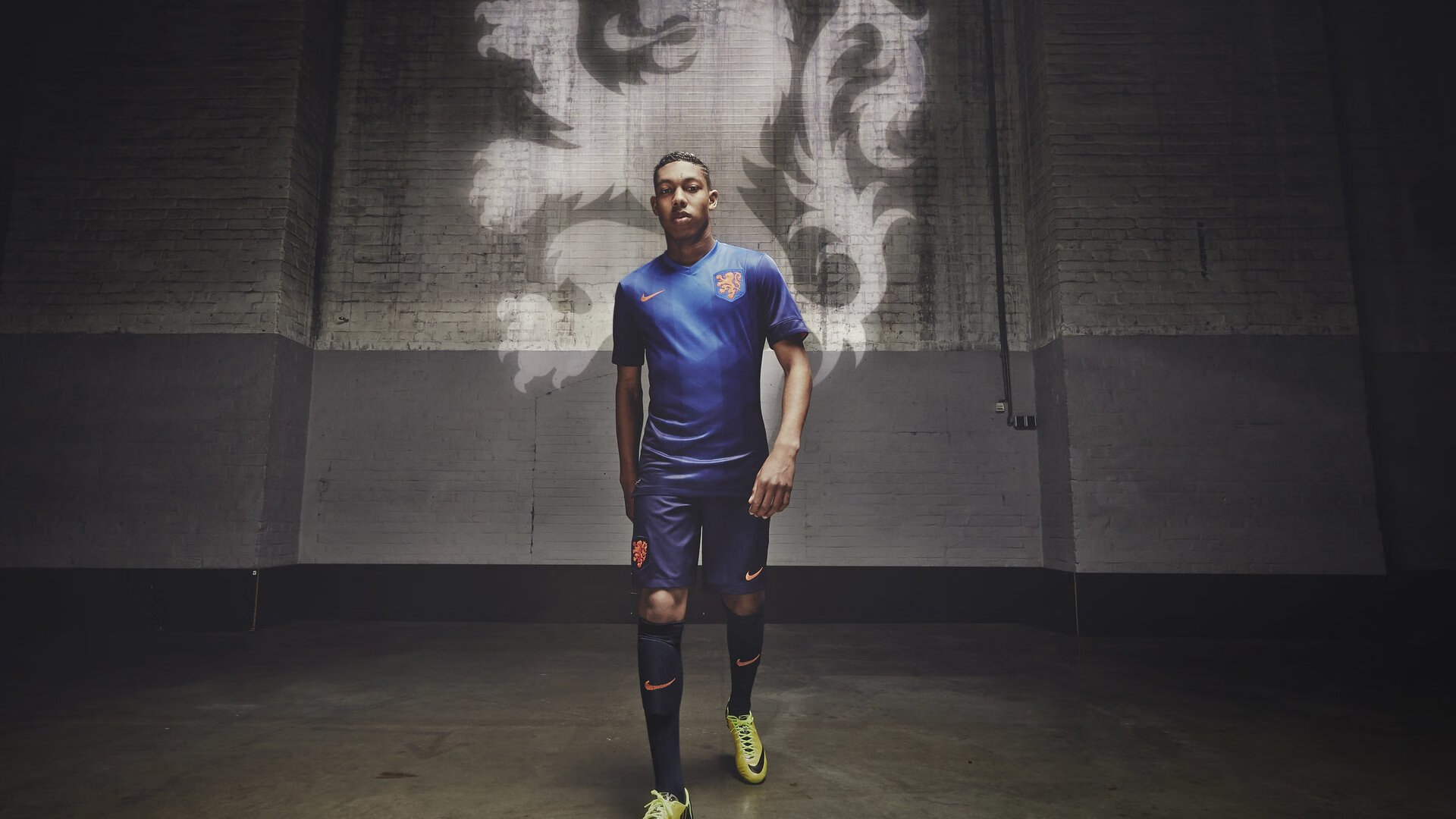 足球赛事志愿者服务体系不断完善，提升赛事服务质量，足球赛志愿者具体干什么